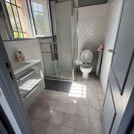 Les Haut D'antibes Homestay szállás